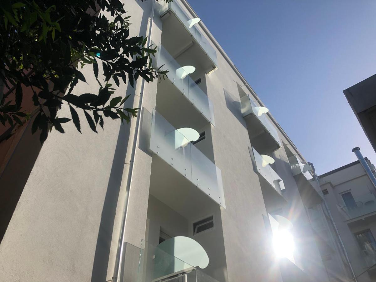 קאטוליקה Hotel Pinocchio מראה חיצוני תמונה