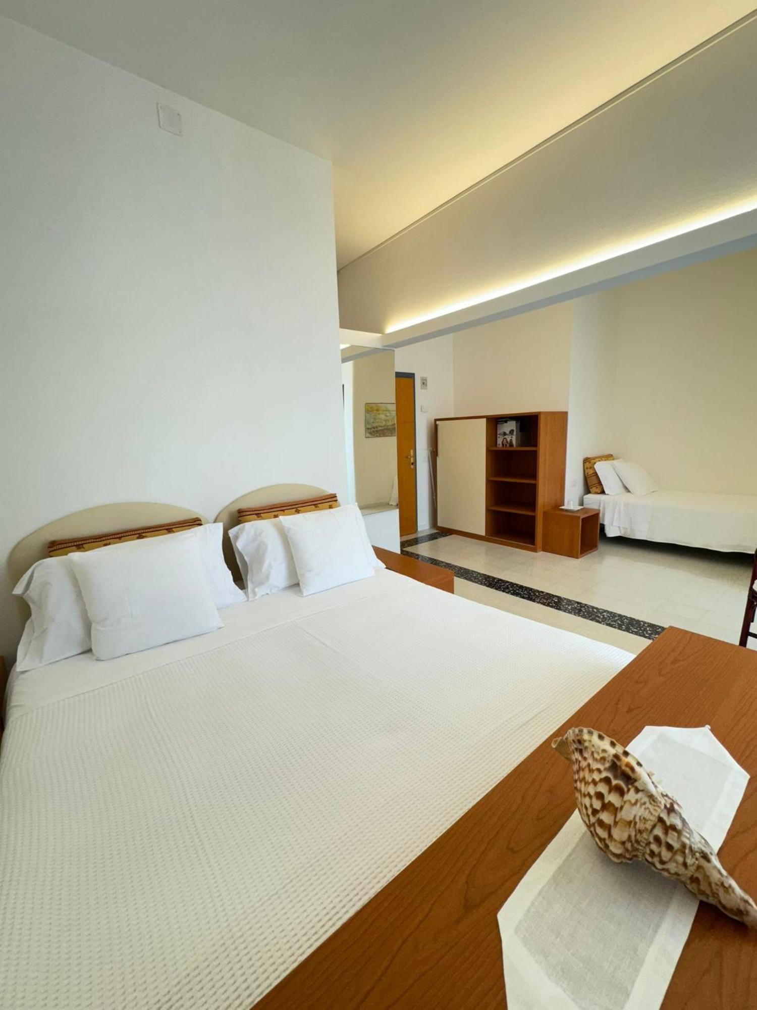 קאטוליקה Hotel Pinocchio מראה חיצוני תמונה