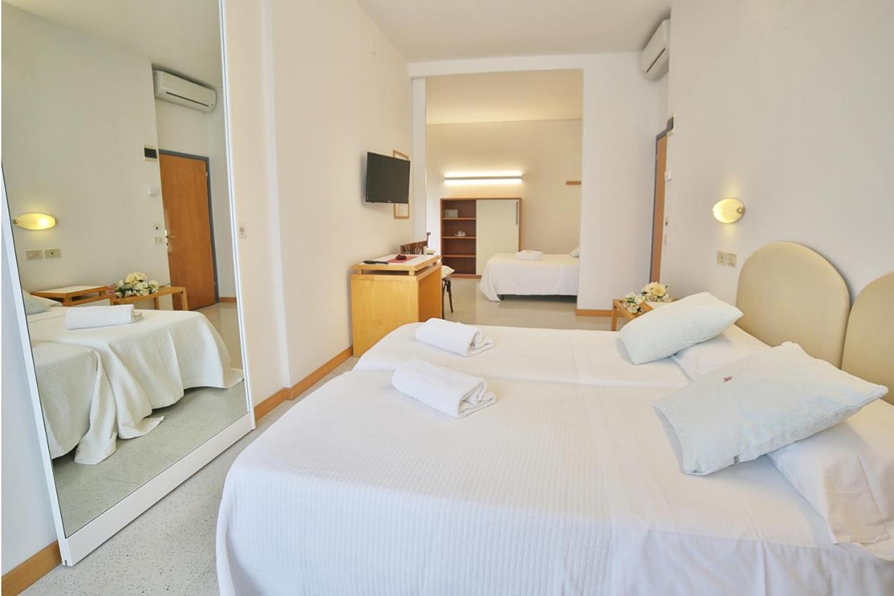 קאטוליקה Hotel Pinocchio מראה חיצוני תמונה